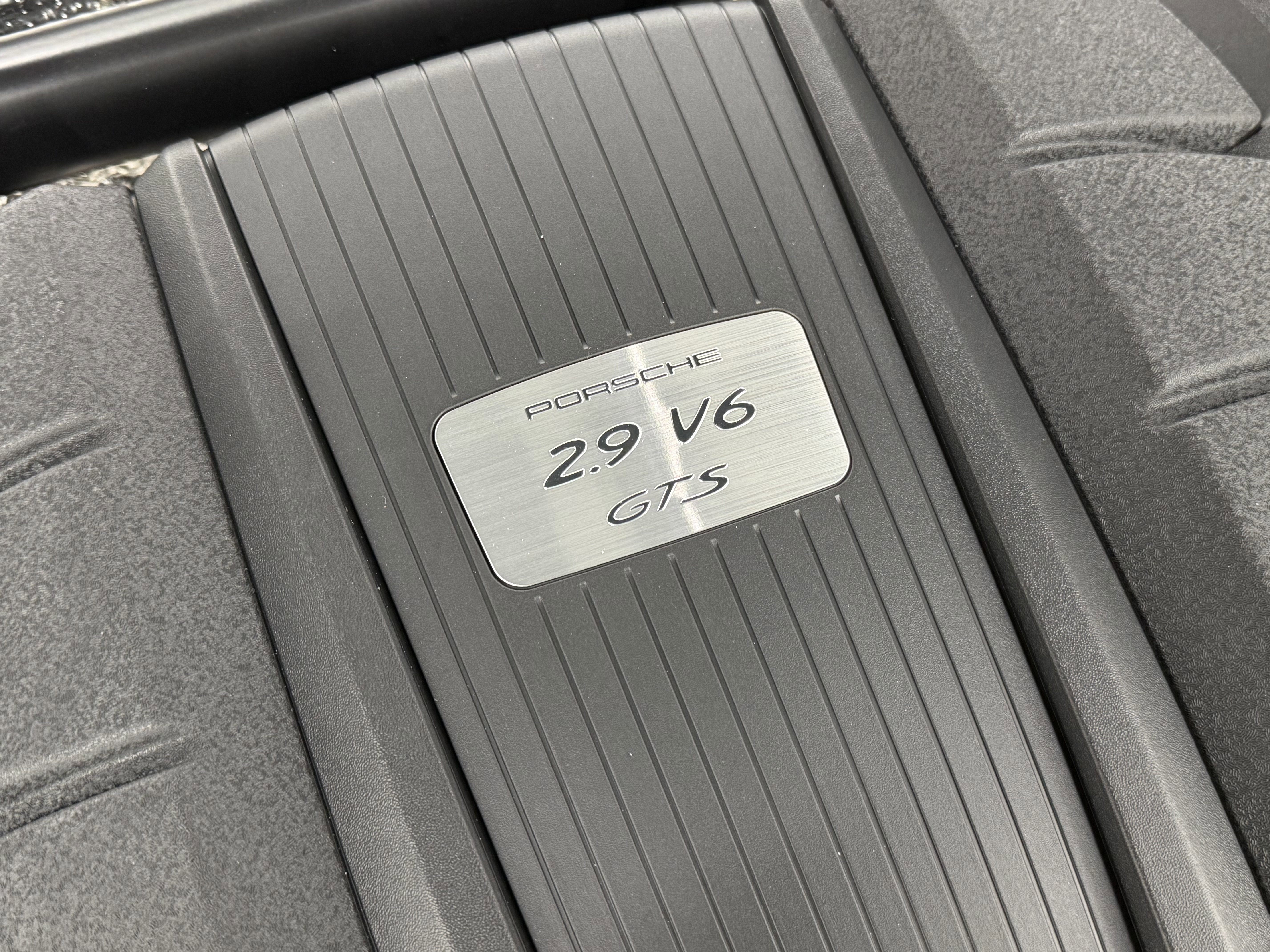 New 2026 Porsche Macan GTS image 68