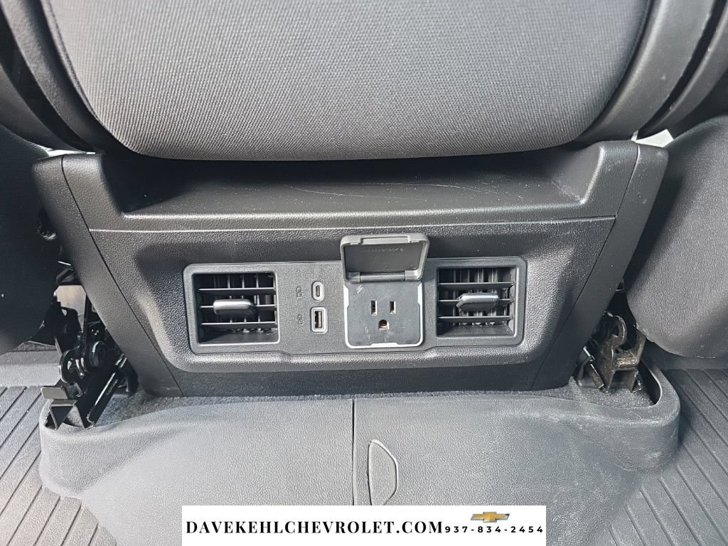 Used 2023 Chevrolet Silverado 1500 LT AWD/4WD image 18