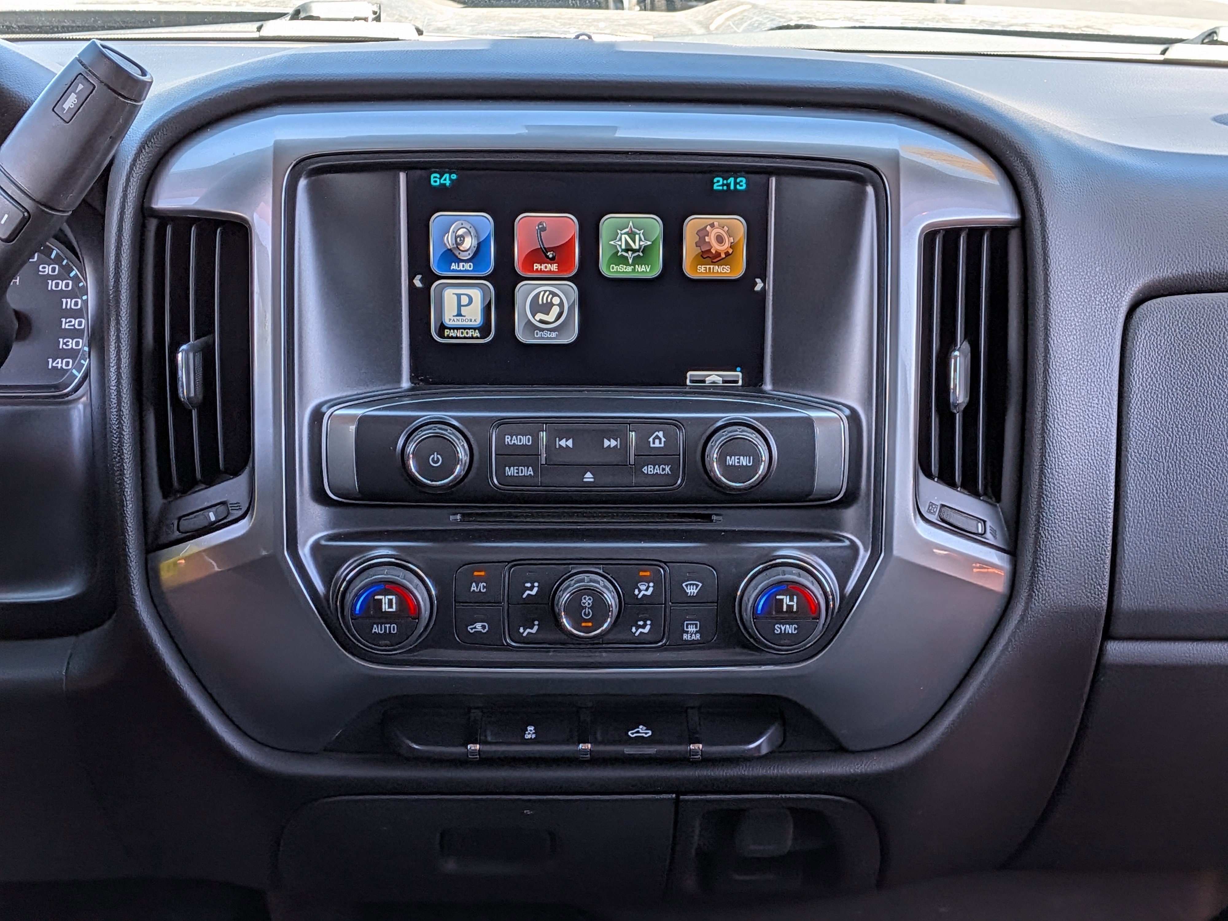 Used 2015 Chevrolet Silverado 2500 LT w/ LT Convenience Package AWD/4WD image 3