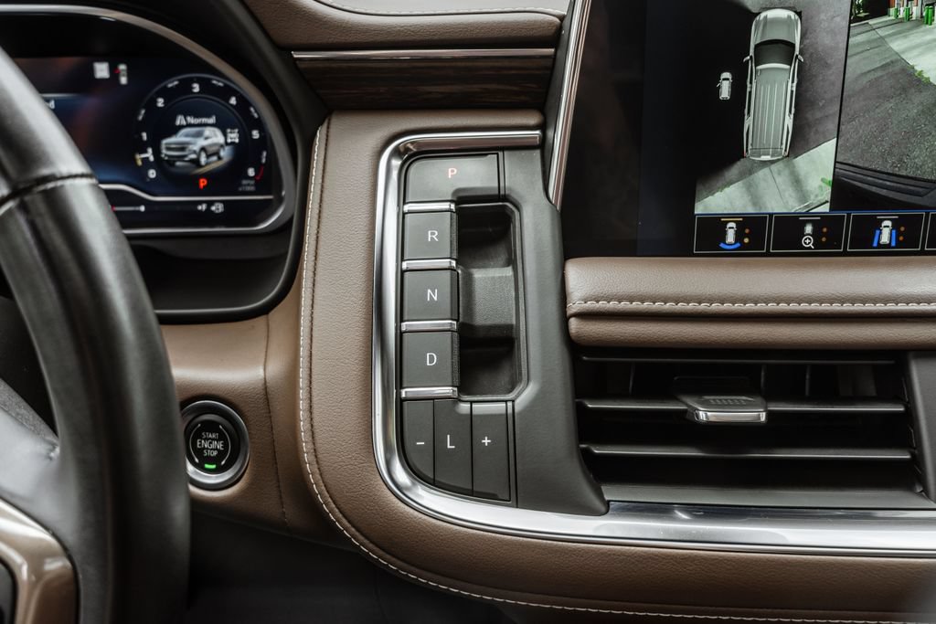 Used 2023 Chevrolet Tahoe High Country AWD/4WD image 23