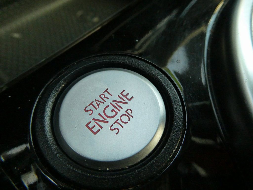 Used 2019 Volkswagen Beetle 2.0T SE image 8