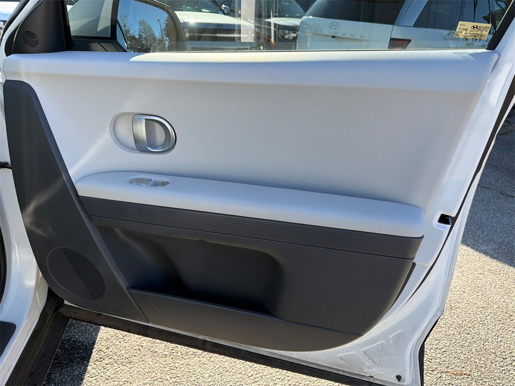 Used 2022 Hyundai Ioniq 5 SE image 14