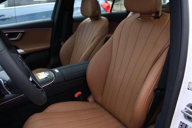 New 2026 Mercedes-Benz E 350 4MATIC Sedan image 28