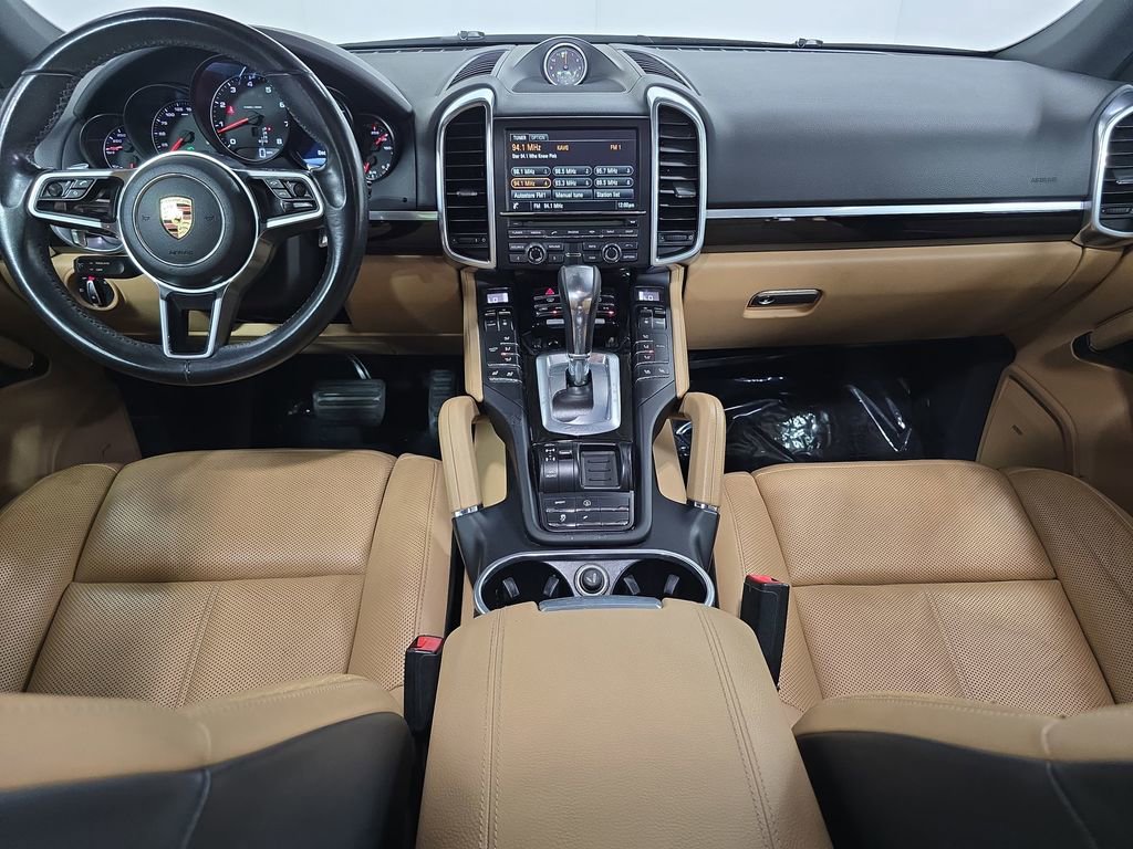 Used 2016 Porsche Cayenne image 13