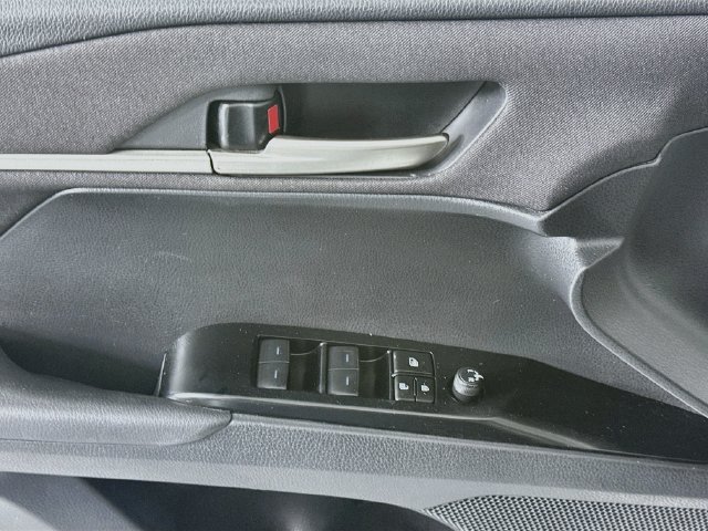Used 2025 Toyota Camry LE FWD image 18