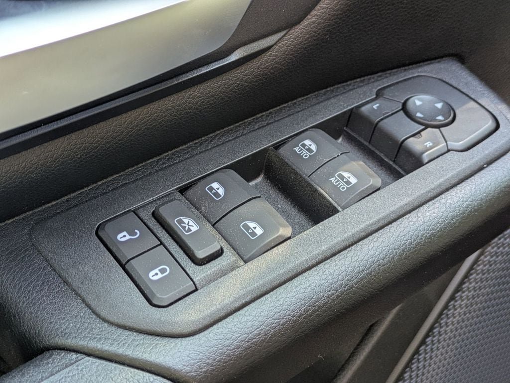 New 2026 RAM 1500 Express AWD/4WD image 11