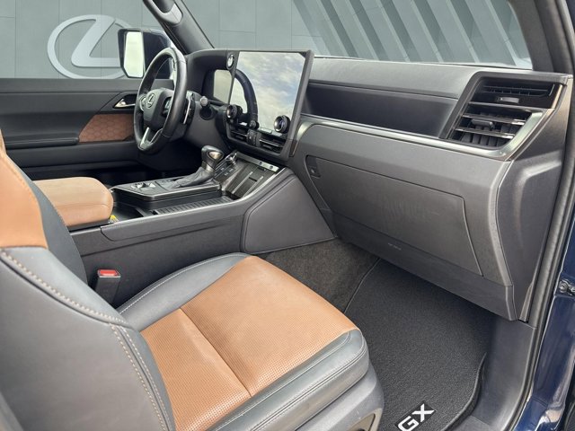 Certified 2024 Lexus GX 550 w/ Accessory Package (2T) image 32
