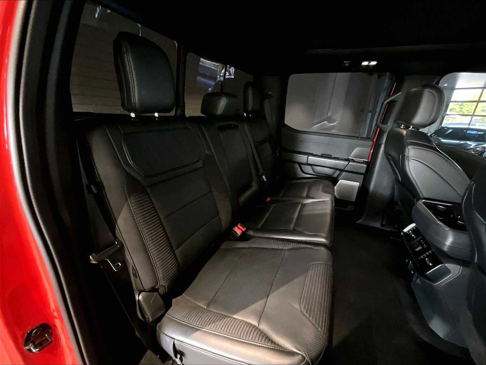 Used 2023 Ford F150 Raptor w/ Raptor Carbon Fiber Package AWD/4WD image 31