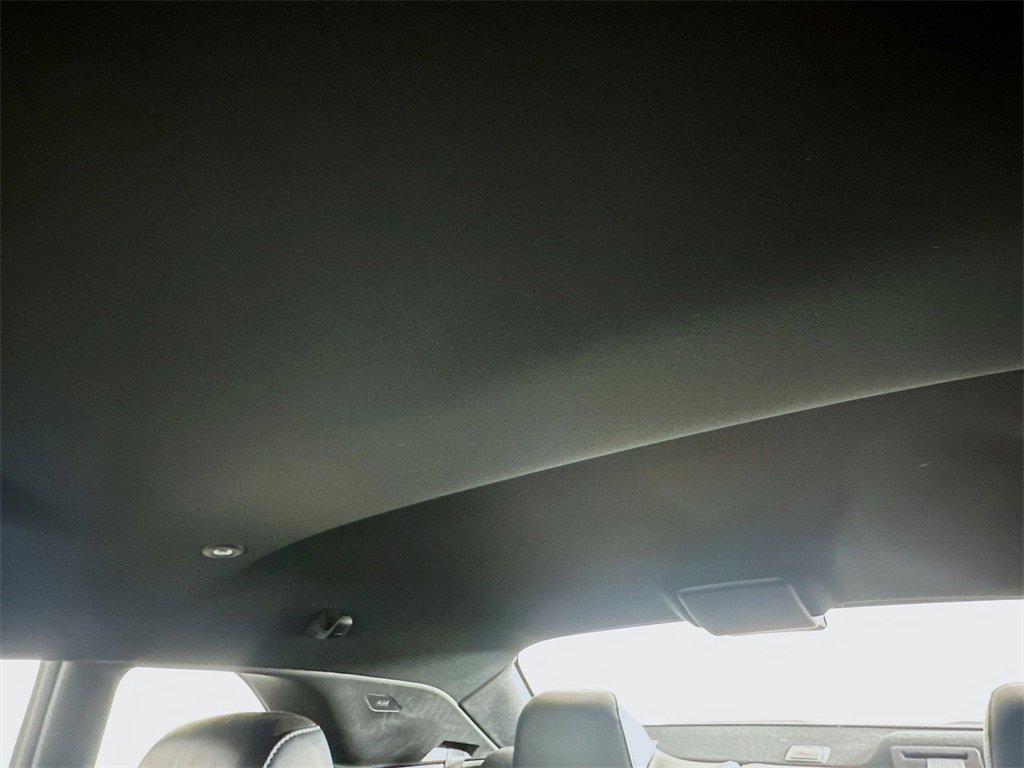 Used 2018 Dodge Challenger GT w/ Driver Convenience Group image 21