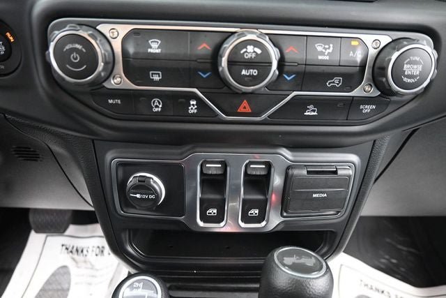 Used 2023 Jeep Wrangler Sport AWD/4WD image 21