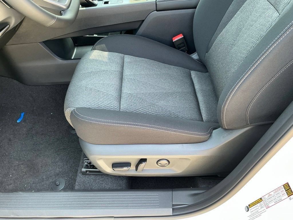 New 2026 Nissan Rogue SV w/ Cold Weather Package AWD/4WD image 6
