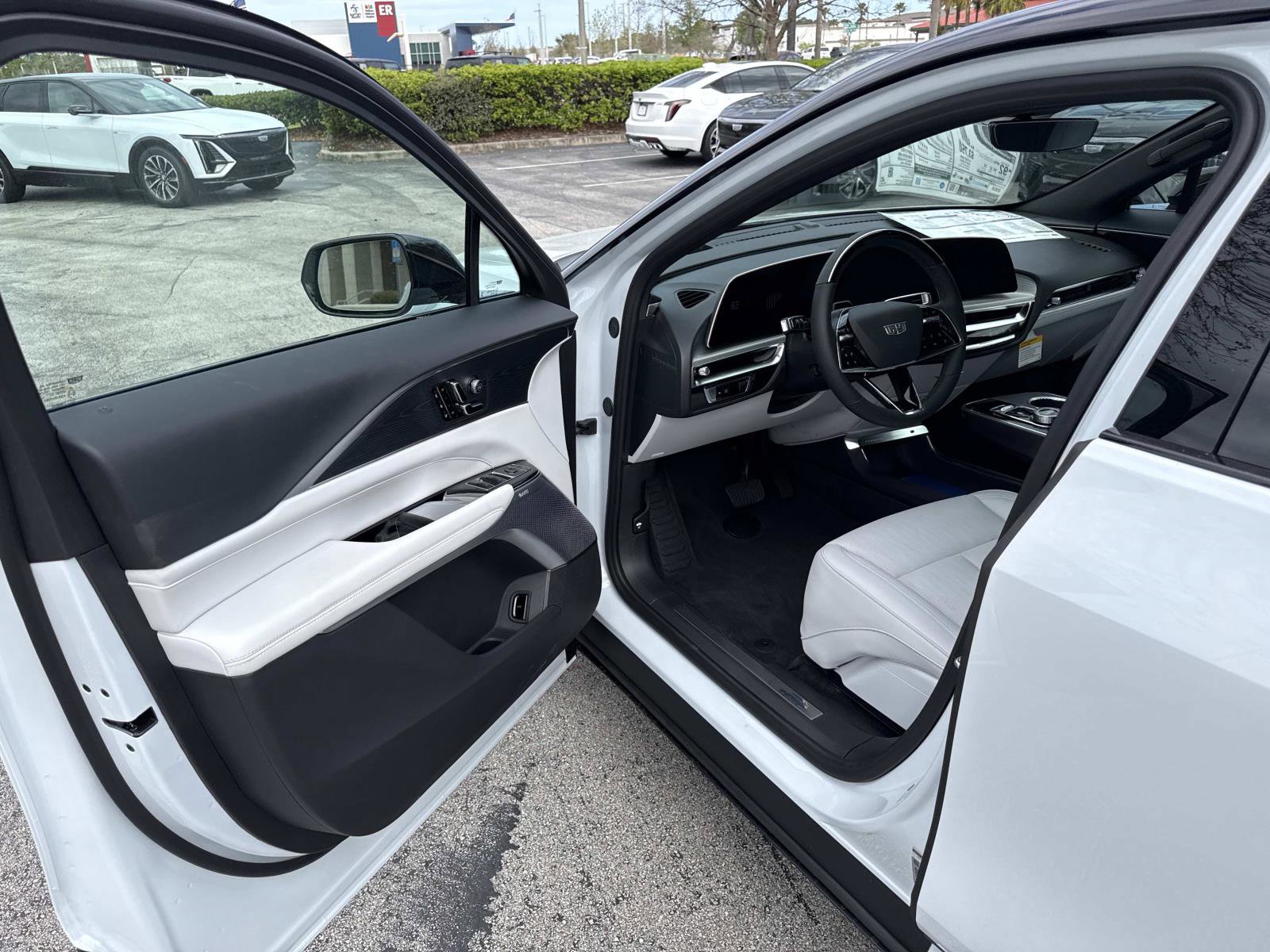 New 2026 Cadillac Lyriq Premium Luxury w/ LPO, Floor Liner Package image 18