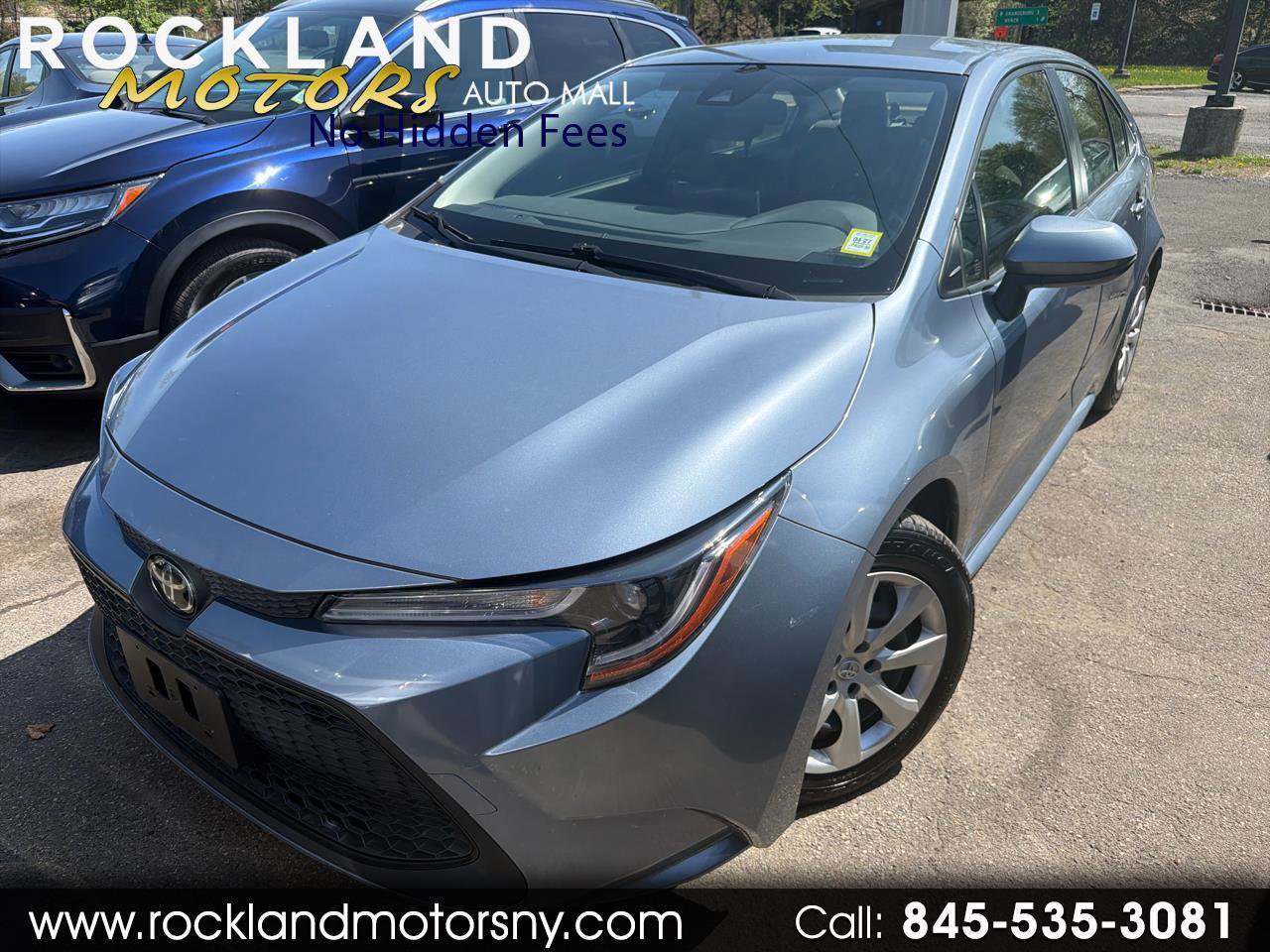 Used 2021 Toyota Corolla LE w/ Carpet Mat Package (TMS) FWD image 1