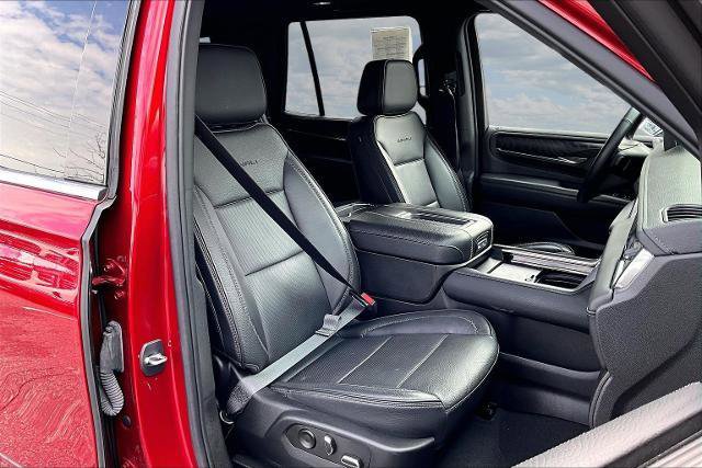 Used 2023 GMC Yukon Denali image 30