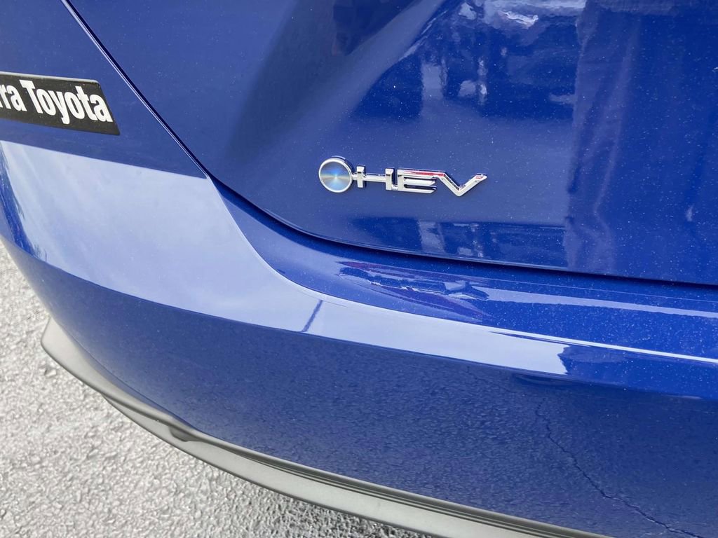 New 2026 Toyota Camry SE FWD image 11