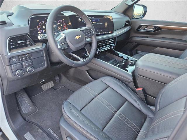 Certified 2025 Chevrolet Suburban High Country image 14