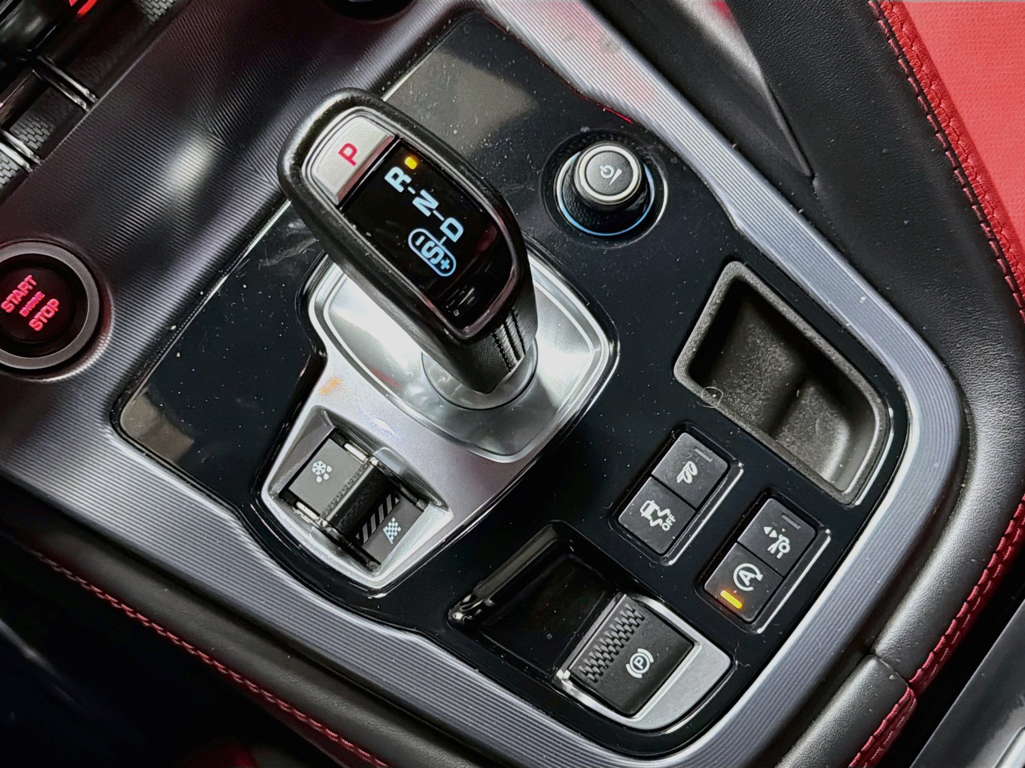 Used 2022 Jaguar F-TYPE R AWD/4WD image 25