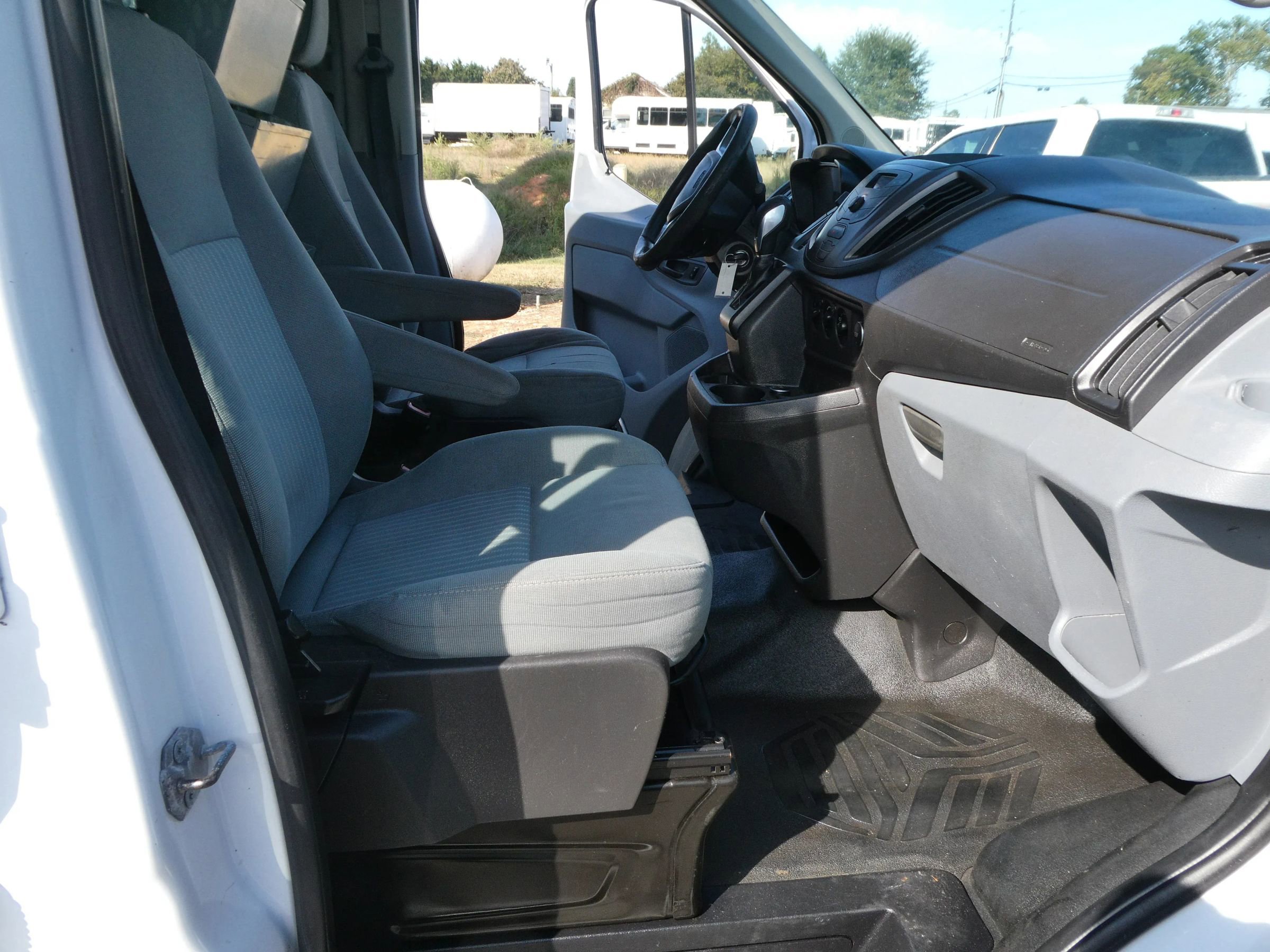 Used 2016 Ford Transit 250 130 Low Roof w/ Exterior Upgrade Package image 21