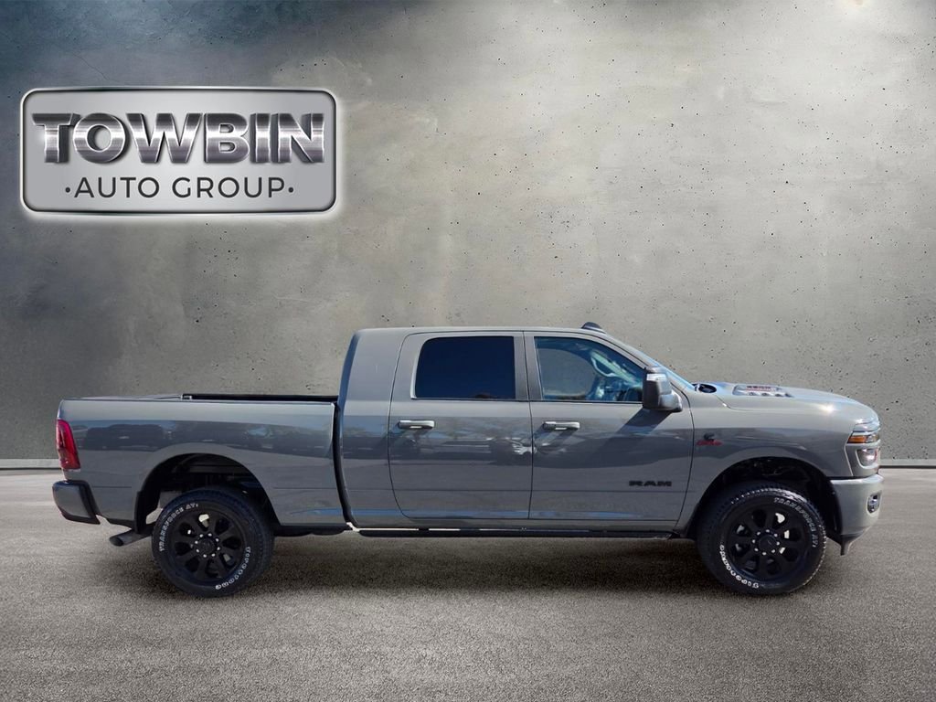 Used 2025 RAM 2500 Laramie AWD/4WD image 3