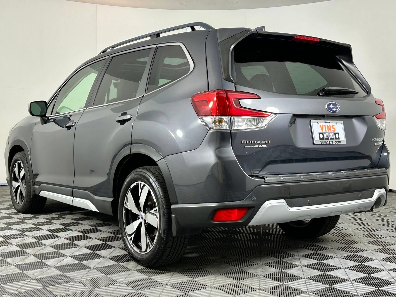 Used 2020 Subaru Forester Touring AWD/4WD image 32