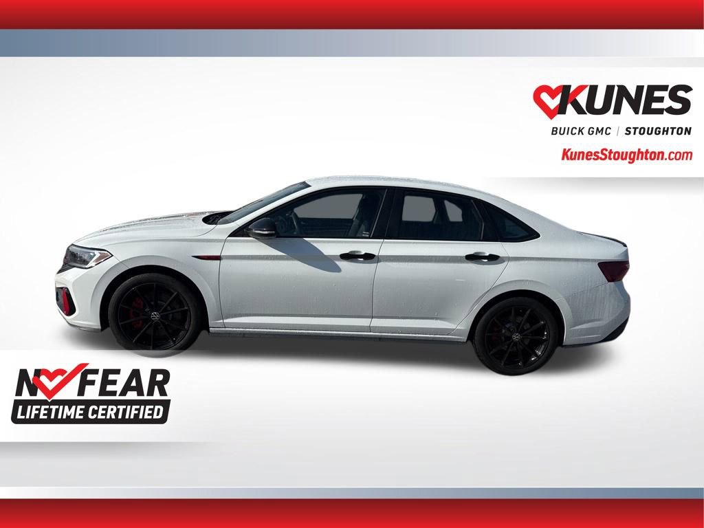 Used 2024 Volkswagen Jetta GLI 40th Anniversary Edition image 8