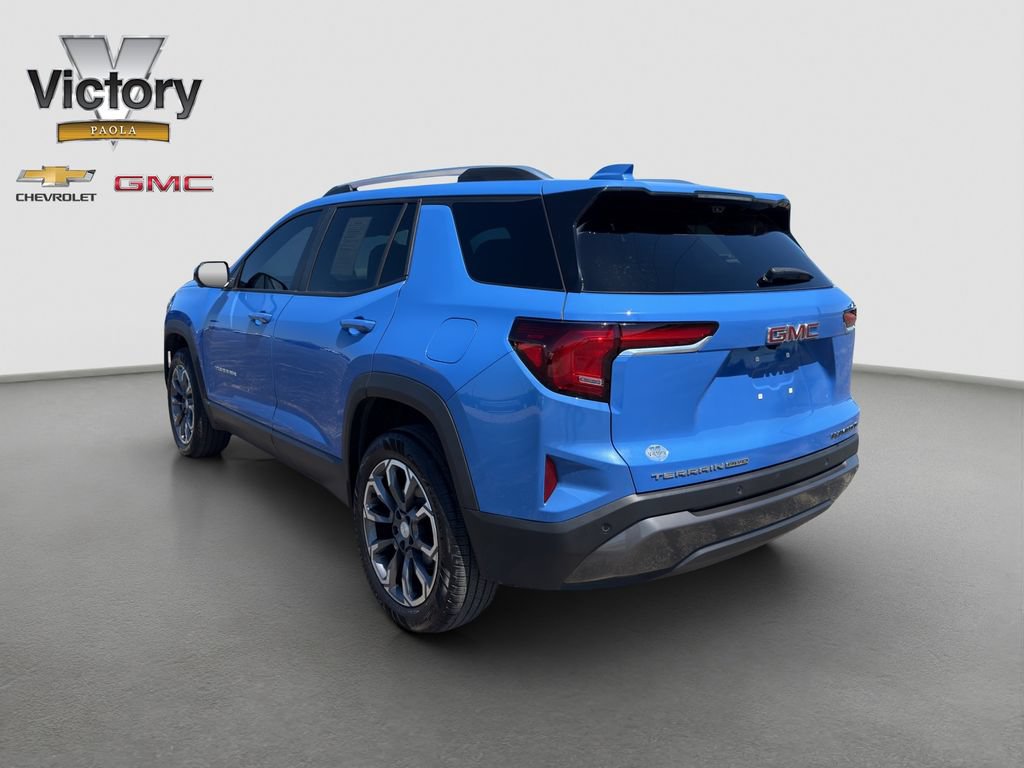 Used 2026 GMC Terrain Elevation w/ Elevation Premium Package AWD/4WD image 4