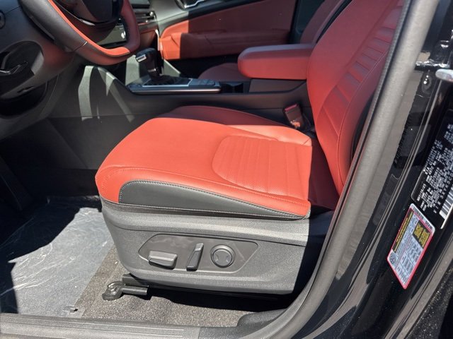 New 2026 Kia Sportage SX image 10