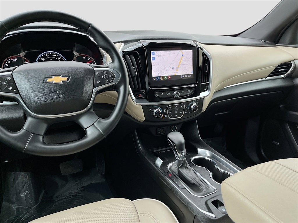 Used 2023 Chevrolet Traverse Premier image 24