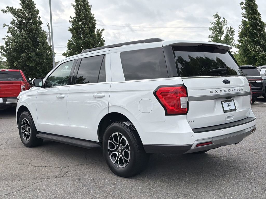 Used 2024 Ford Expedition XLT AWD/4WD image 5