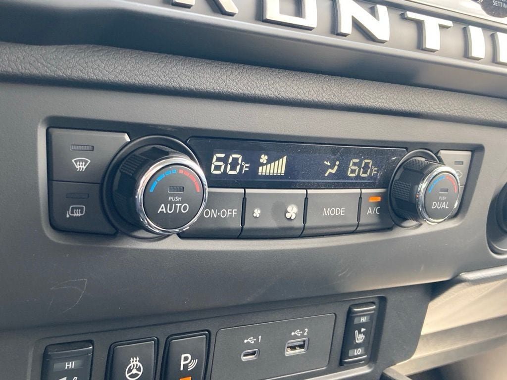 Used 2025 Nissan Frontier SV w/ SV Convenience Package RWD image 26