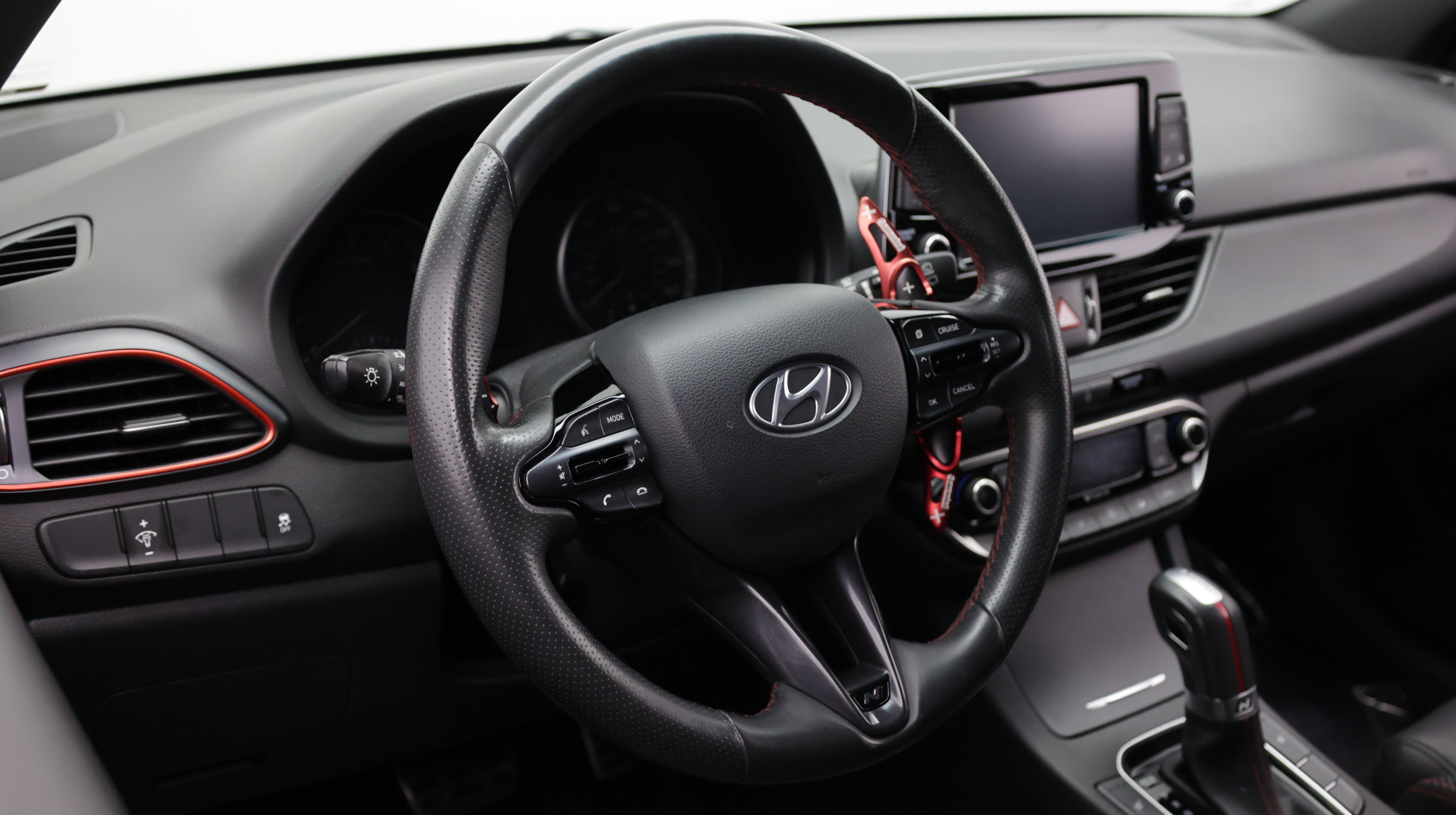 Used 2020 Hyundai Elantra GT N Line FWD image 13