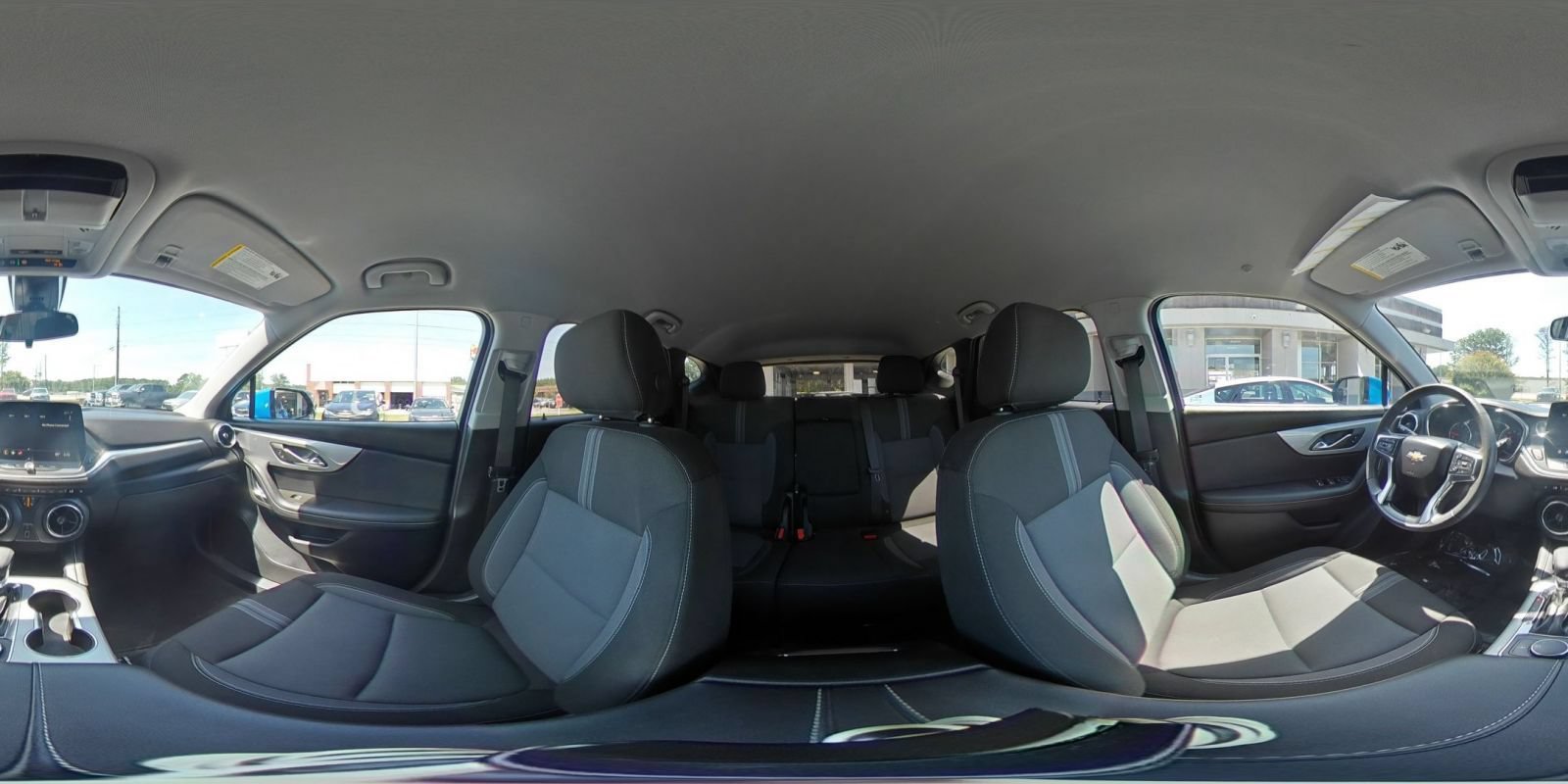 Used 2025 Chevrolet Blazer LT FWD image 42