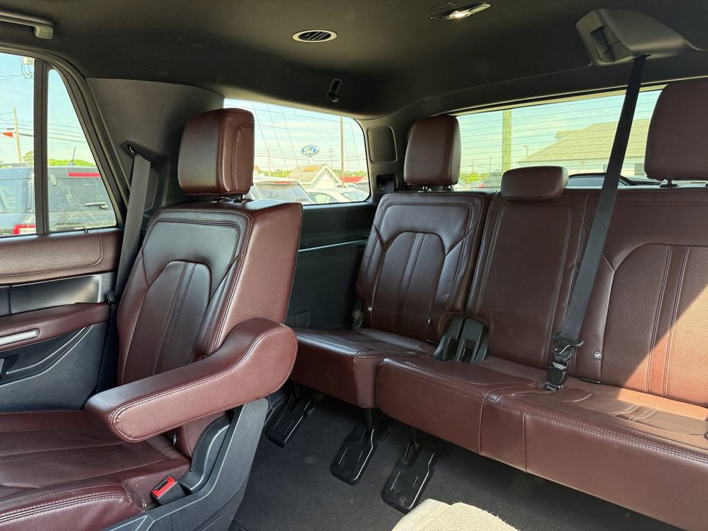 Certified 2024 Ford Expedition Limited image 17