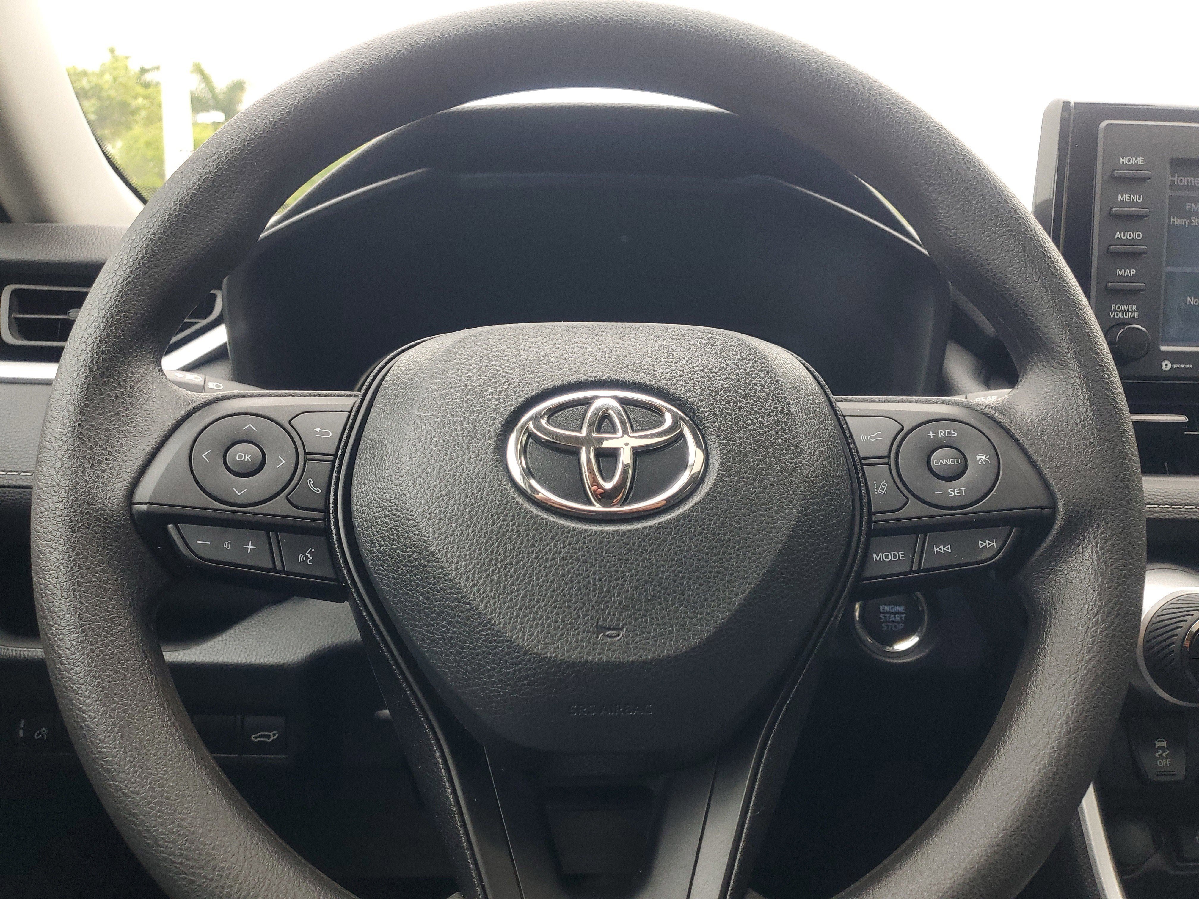 Certified 2022 Toyota RAV4 XLE w/ Convenience Package image 22