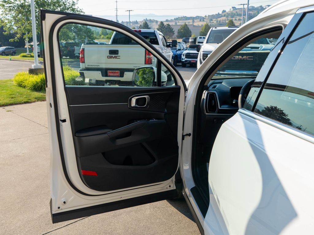 New 2026 Kia Sorento S AWD/4WD image 16