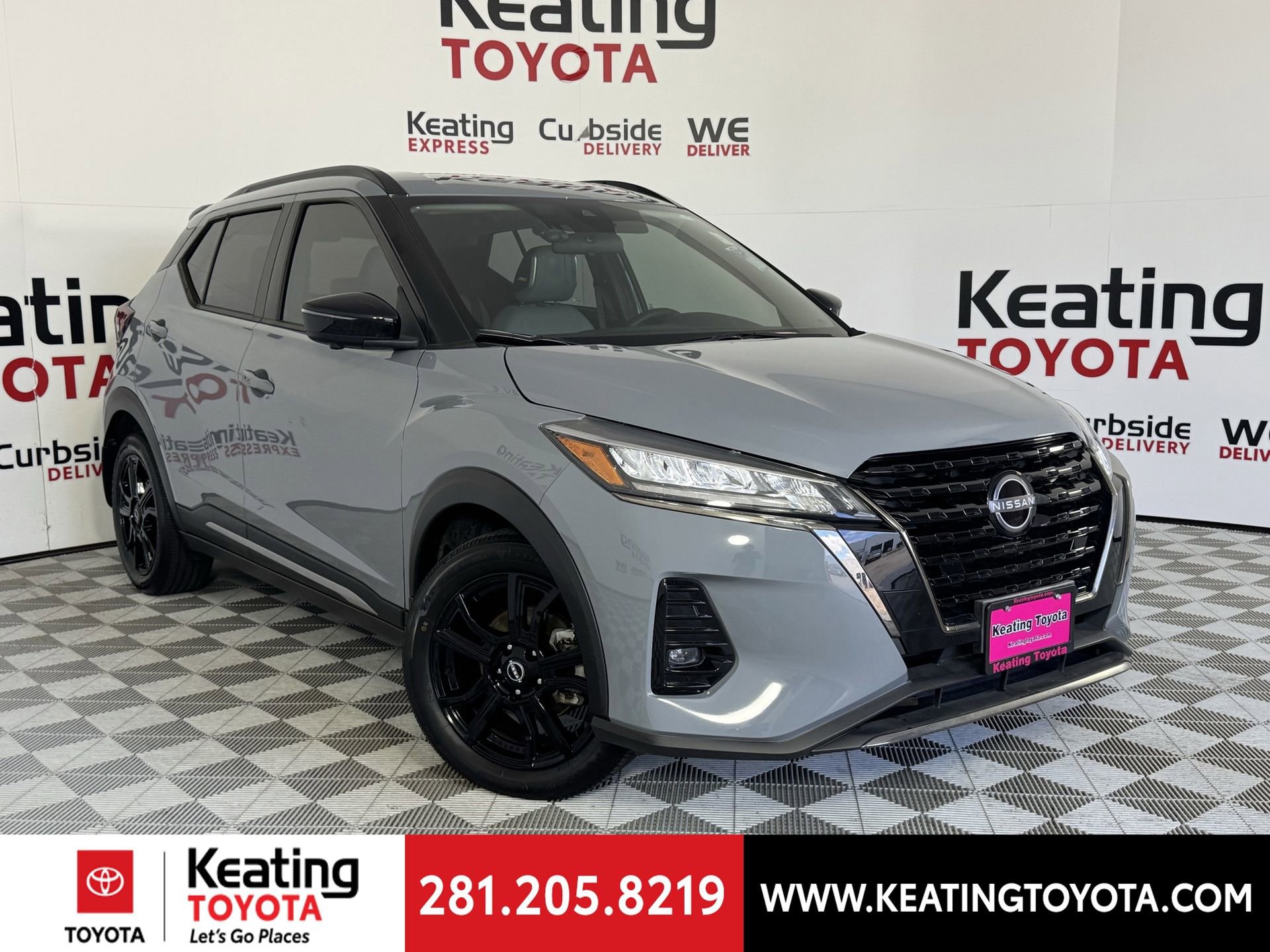 Used 2024 Nissan Kicks SR w/ SR Premium Package image 2