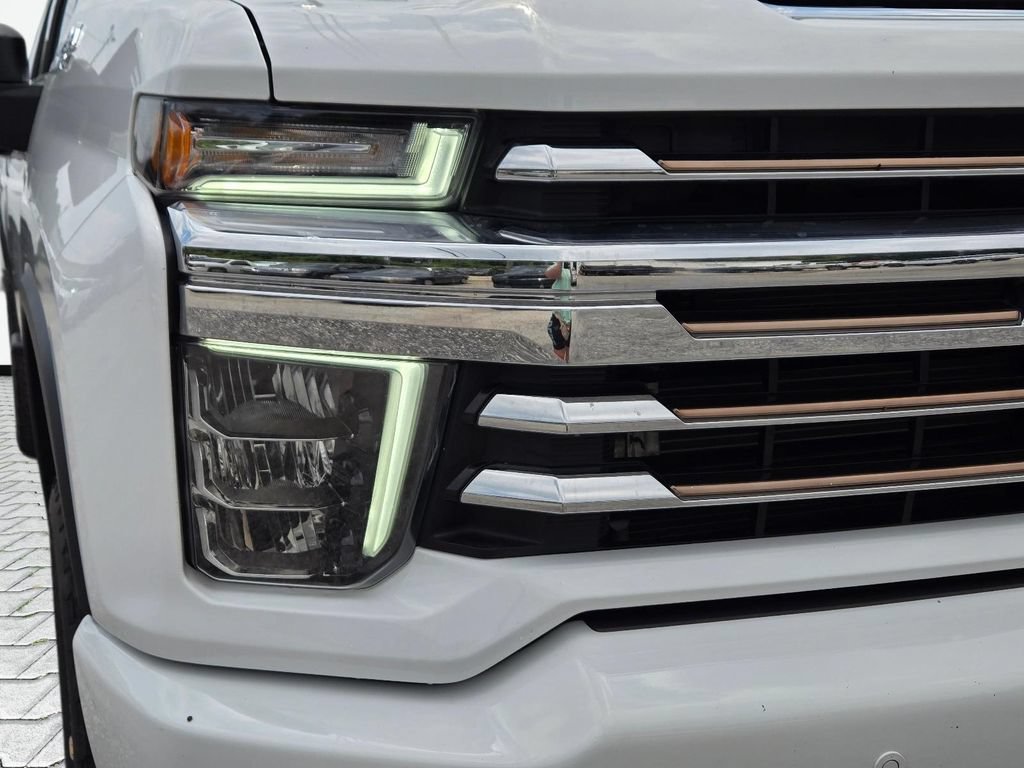 Used 2021 Chevrolet Silverado 3500 High Country w/ Z71 Off-Road Package AWD/4WD image 2