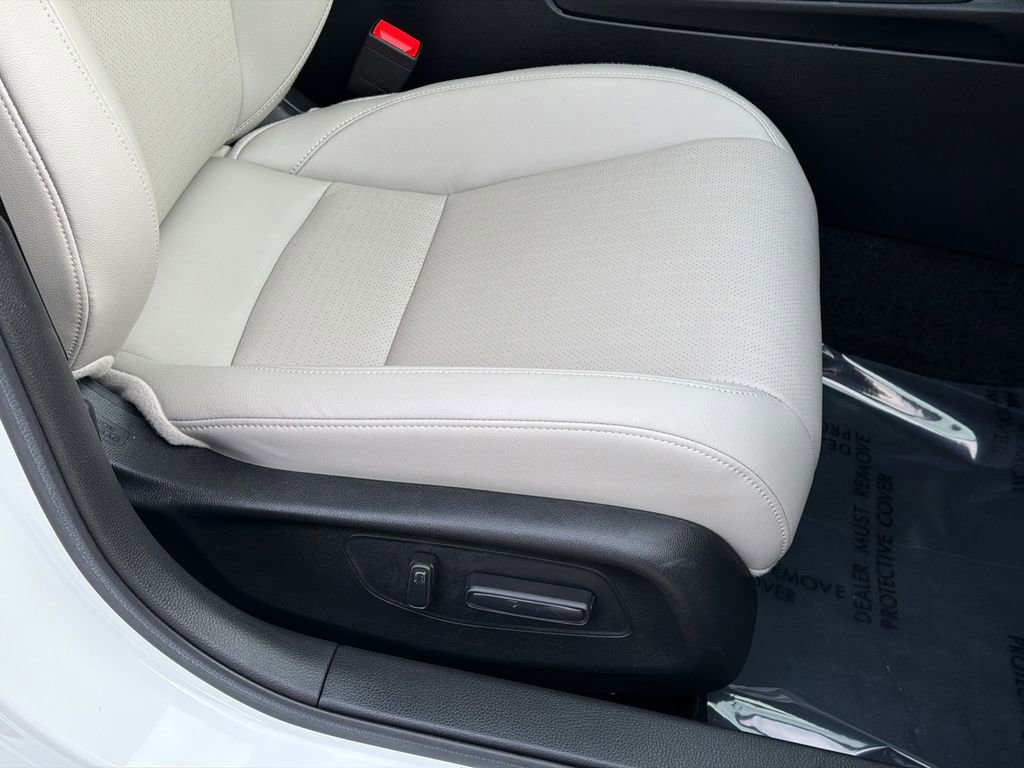 Used 2024 Honda Civic Touring image 10