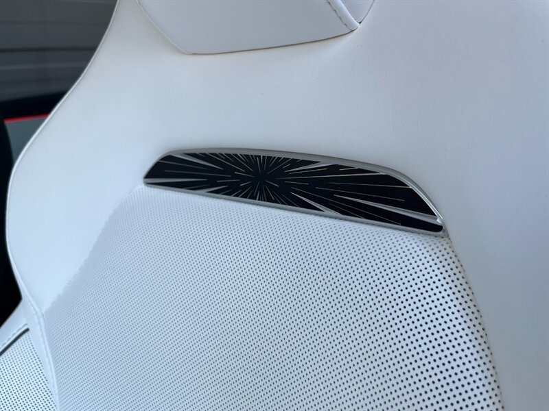 Used 2024 Tesla Model 3 Performance AWD/4WD image 40