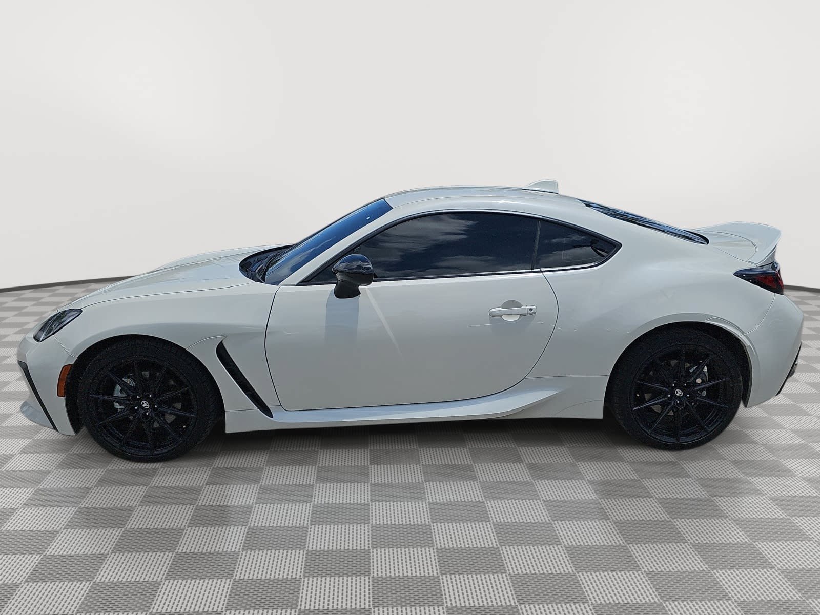 Used 2025 Toyota GR86 Premium RWD image 5