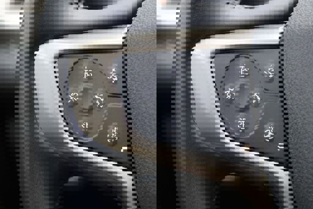 Used 2018 GMC Acadia Denali w/ Technology Package image 20