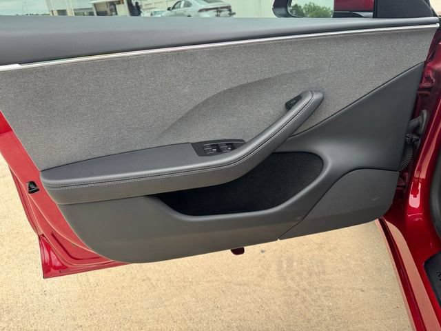 Used 2025 Tesla Model 3 Long Range RWD image 4