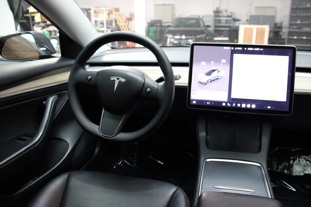 Used 2023 Tesla Model 3 Standard Range RWD image 16