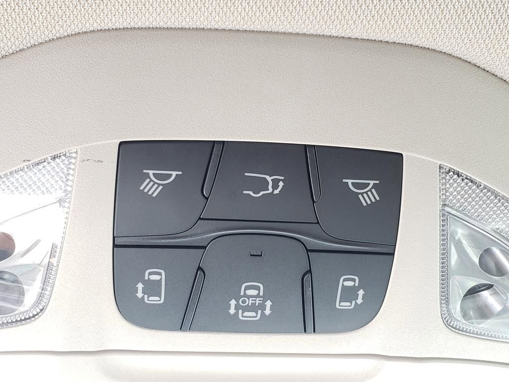 Used 2022 Chrysler Pacifica Touring-L FWD image 30