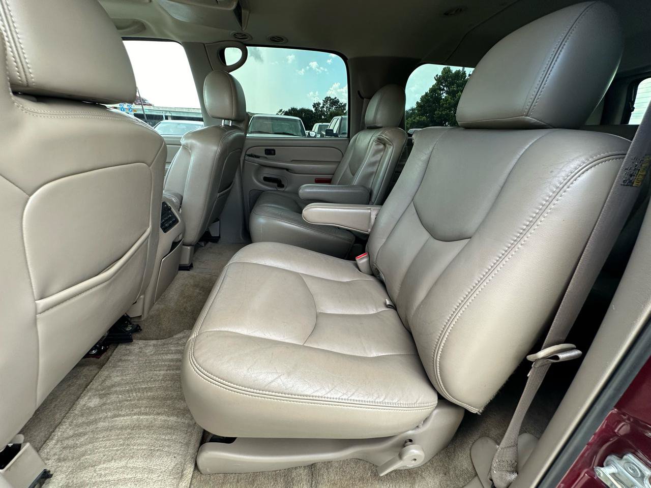 Used 2006 Chevrolet Suburban LTZ w/ Preferred Equipment Group AWD/4WD image 37