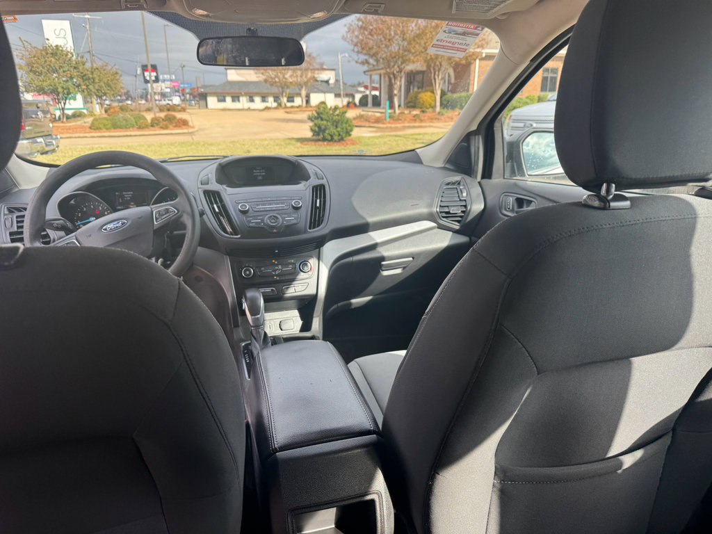Used 2019 Ford Escape S image 17