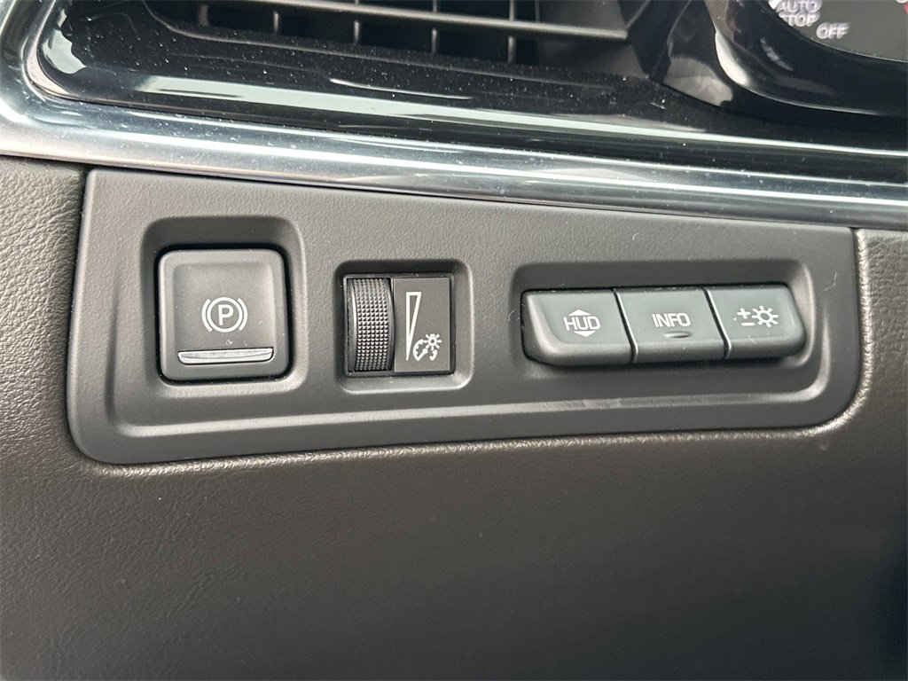 Certified 2022 Cadillac XT6 Premium Luxury w/ Technology Package image 34