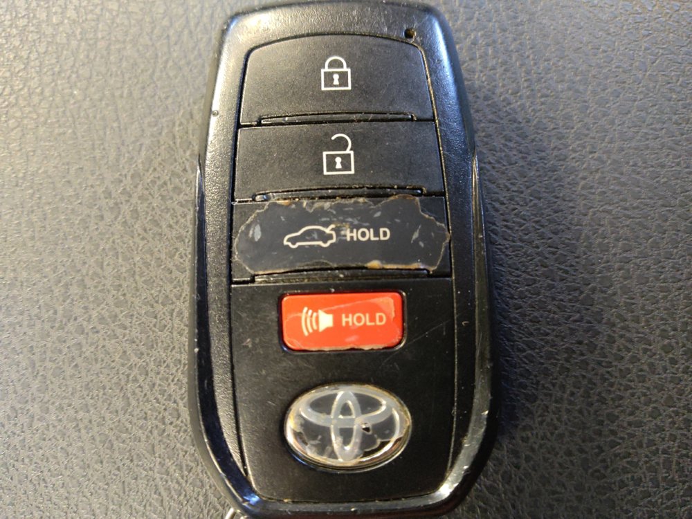 Used 2025 Toyota Camry LE FWD image 32
