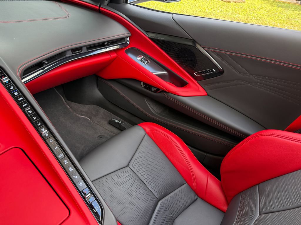 Used 2024 Chevrolet Corvette Z06 w/ Stealth Interior Trim Package RWD image 13