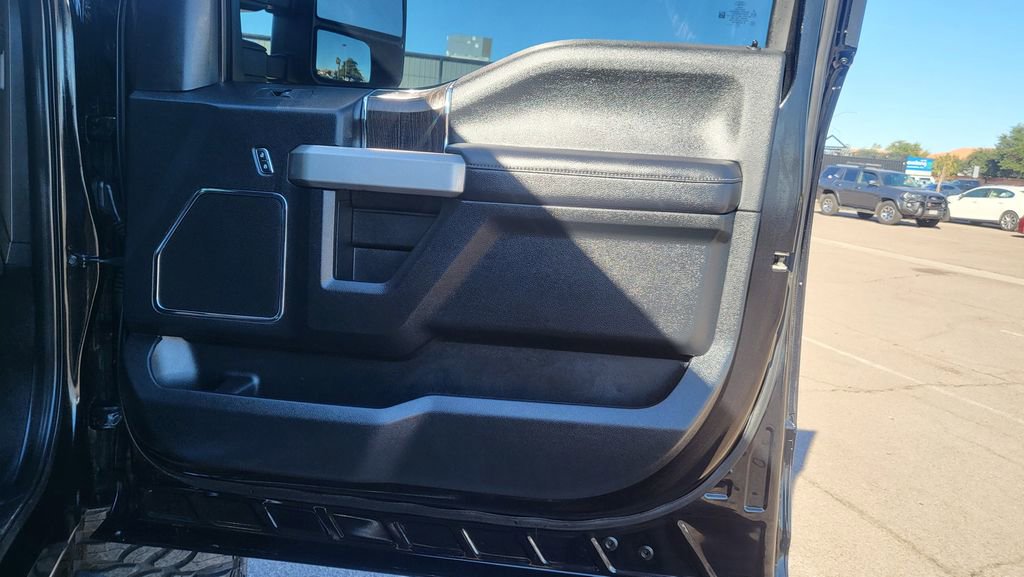 Used 2020 Ford F350 Lariat w/ Lariat Ultimate Package AWD/4WD image 17